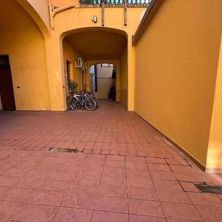 Housmart Senzanome 9/3 Apartment Bologna Ngoại thất bức ảnh