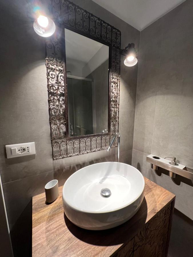 Housmart Senzanome 9/3 Apartment Bologna Ngoại thất bức ảnh